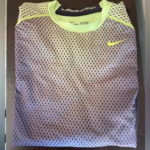 Light green/ purple, mens Nike hyper warm long sleeve. In excellent condition!